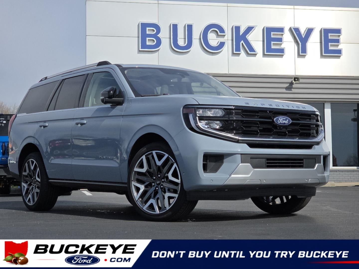 2025 Ford Expedition Platinum in Glacier Gray Metallic Tri-Coat — front three-quarter view